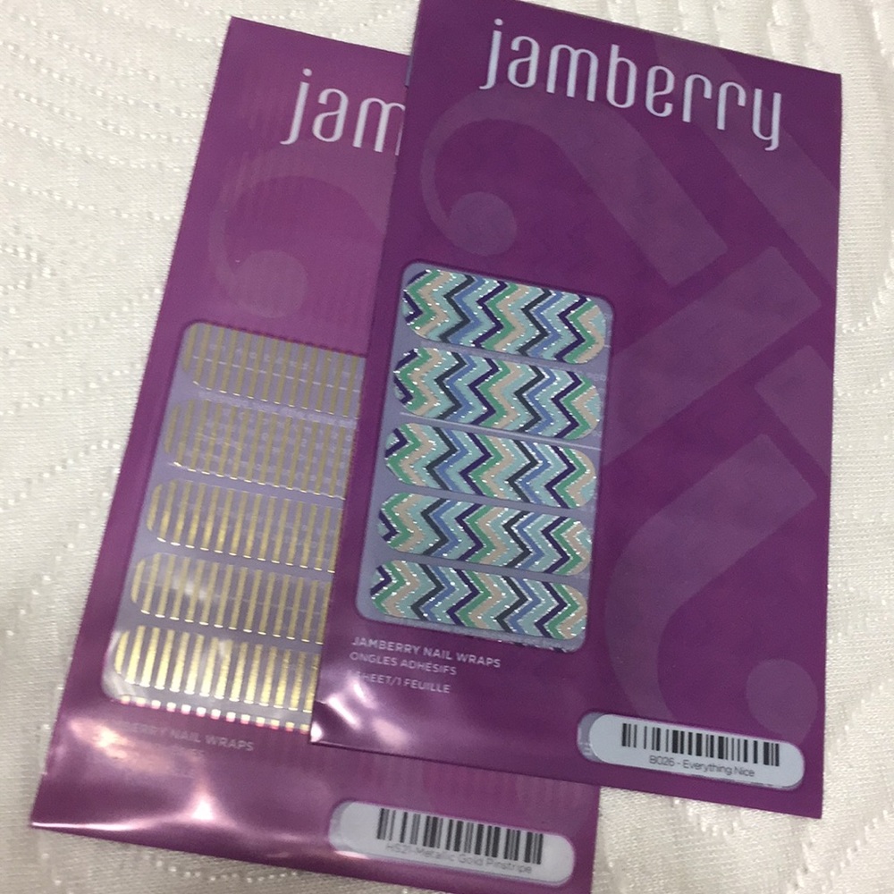 Jamberry gold stripe everything nice nail wraps